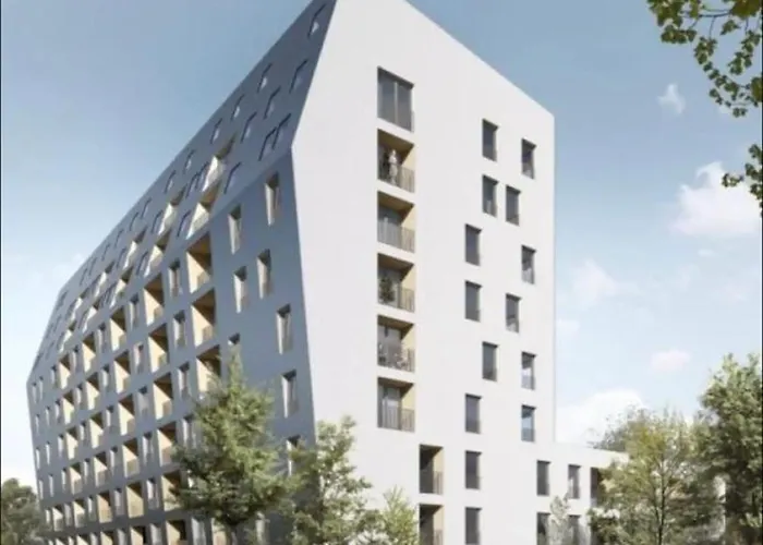 Moruse Airport * Pressburg